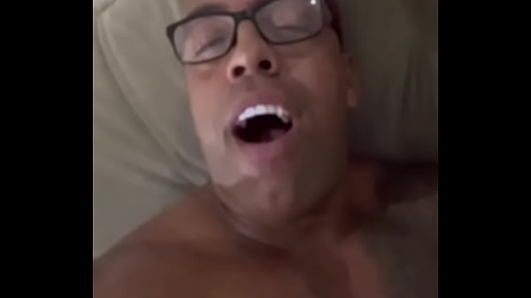 Fodi O Preto Roludo Que Me Arrombou A Buceta thumbnail