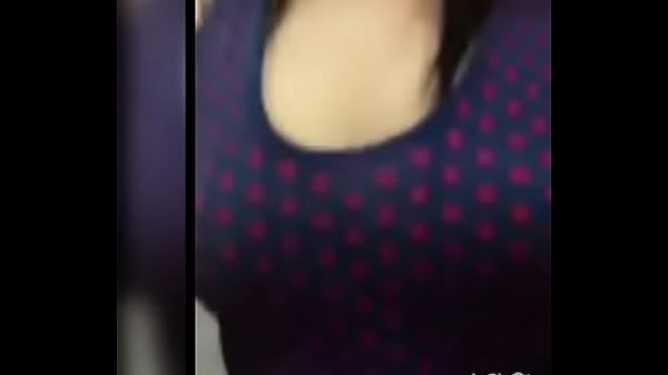 Showing Boobs thumbnail