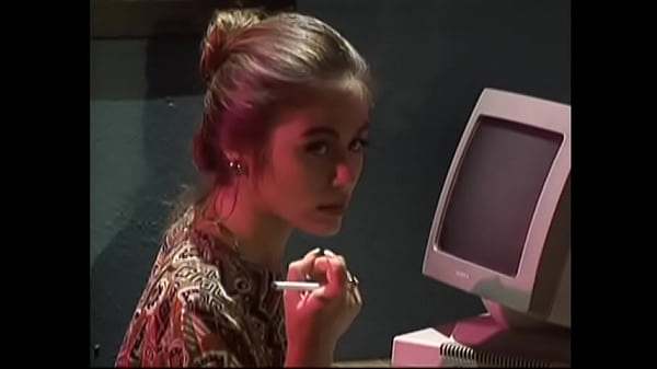 Nonton A Blonde Working Lady Get Stretched Out And Pussy Fucked In The Office By Her Boss thumbnail