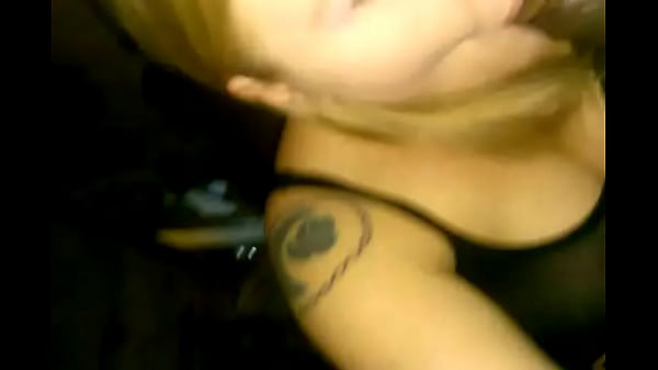 Nonton Up Blowjob thumbnail