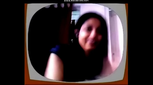 Nonton Indian Girl Swathi Exposing2 thumbnail