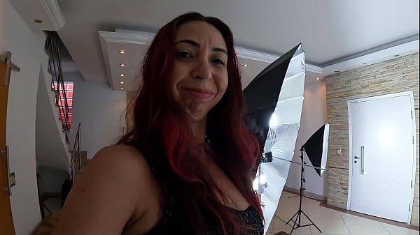 Nonton Depois De Quase Dez Anos Naty Harper Est&aacute; De Volta E Veio Direto Na Mans&atilde;o thumbnail