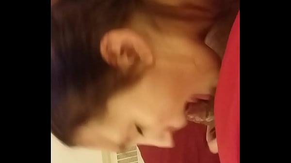 Thick White Girl Giving Sloppy Head thumbnail