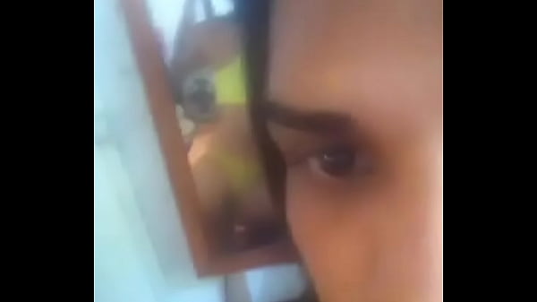 Frida Rubi Hilton MOVIENDO CULOTE