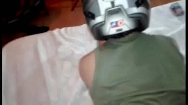 Amigo Se Culea A Otro Con Casco Puesto thumbnail