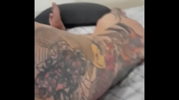 Milf Brasileira Tatuada E Siliconada Faz Boquete E Da Bucetinha thumbnail
