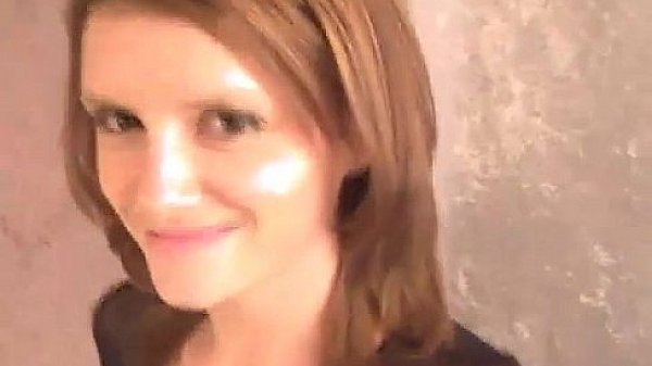 Nonton Desiree Sucking Cock In A Body Stocking thumbnail