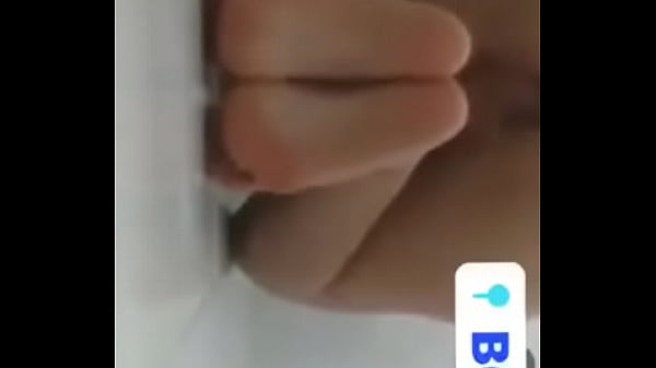 Mi madrastra env&iacute;a video mientras su marido se va 