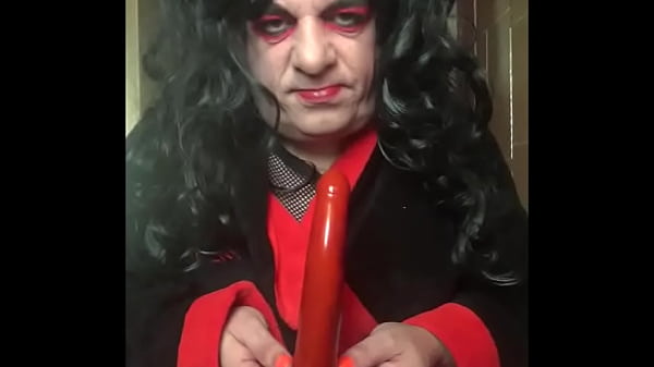 Crossdresser Wants A Real Man To Piss In His Mouth thumbnail