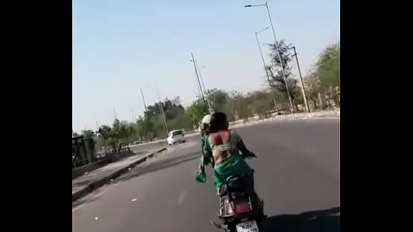 Nonton Saree Lover thumbnail