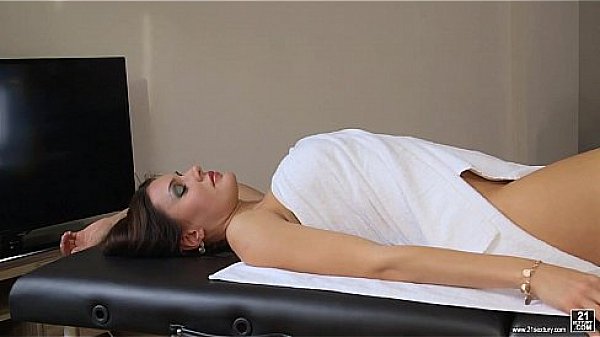 Nonton Masseur Fantasizes About Anal - Kitana Lure - Lust For Anal thumbnail