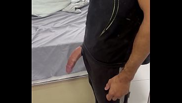 Daddy&rsquo_s huge 9-inch cock loves ripped pants so guys can stare
