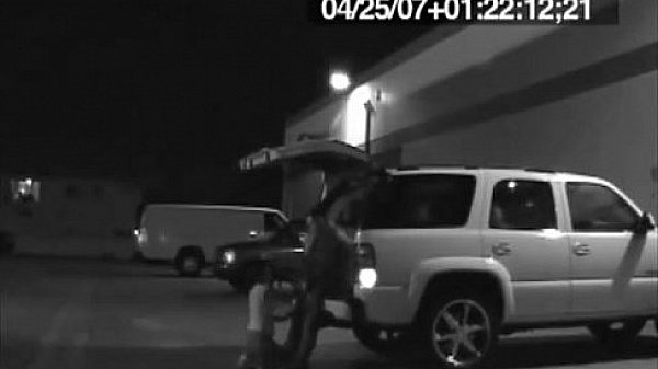 Nonton Blowjob In Parking Lot thumbnail