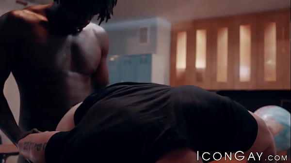 Bbc Hunk Fucks Jock Raw After Blowjob thumbnail