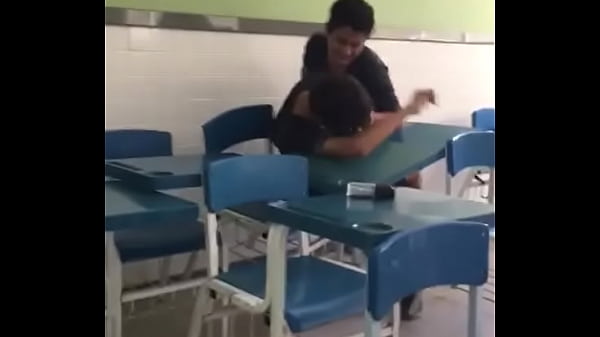 Aula vaga de ingl&ecirc_s e os mlk botaram pra GEMER (bagui foi loko)