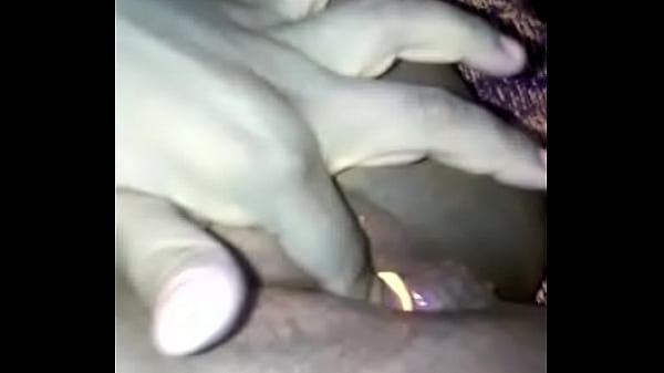Mi amiga se masturba para mi