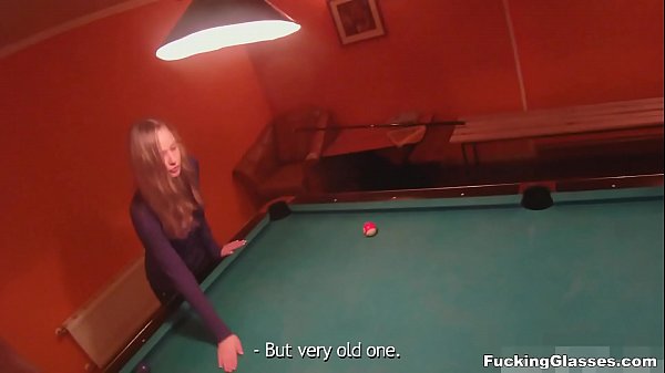 Nonton Fucking Glasses - This Teeny Might Not Be The Best Skater In The Country thumbnail