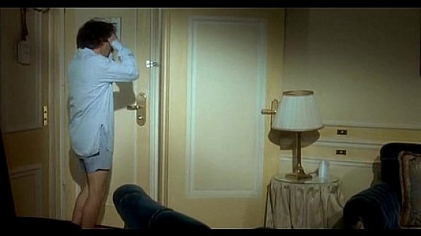 Nonton Le Grand Appartment -n thumbnail