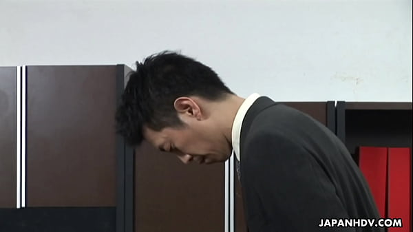 Sweet office lady with sensual lips emiri mizukawa gave a blowjob to her boss while they were alone in his office and enjoyed the way he was toying her wet pussy to please her 