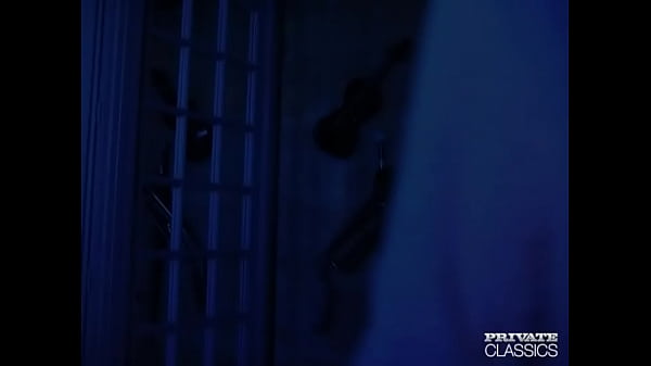 Nonton Dorothe, Teen Pussy Haired Gets Anal In The Jacuzzi thumbnail