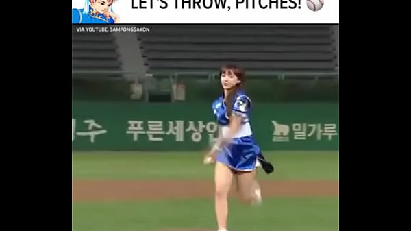 Nonton Gamespot - Chun Li Can Throw. Watch The Original Video... thumbnail