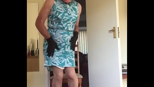 Gloves & Mask, - Green Dress thumbnail