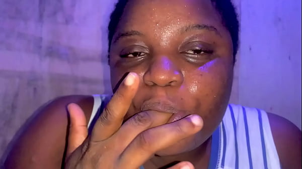 Nonton Horny Ghetto Girl Intro thumbnail