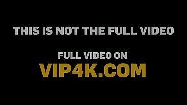 Nonton Hunt4k. She Cheats On Her Fiancee thumbnail