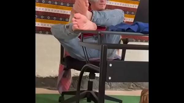 Nonton Now Playing.feet-uring Kinkydannyxxxsee The Video. In The Comments Below. thumbnail