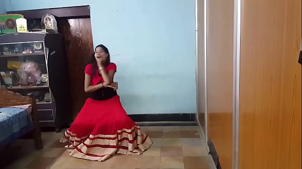 Ammadu Let S Do Kummudu Video Song thumbnail