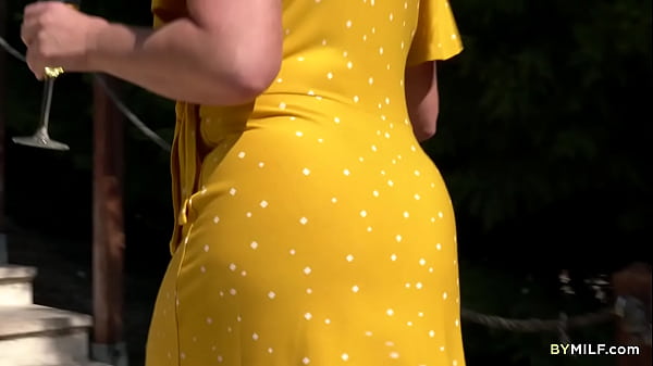 Nonton Elegant Amy Goodhead Seduced The Boy Next Door thumbnail