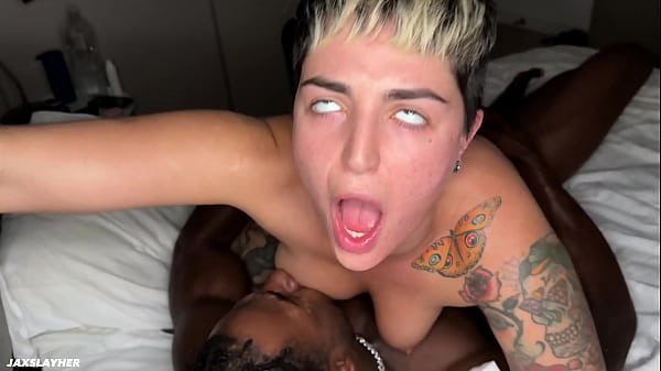 Voluptuous Pawg Pleasuring Bbc thumbnail