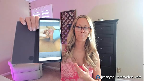Young Man With Small Dick Sends Dick Pics To Milf Gets Sph Jessryan.manyvids.com thumbnail