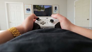 Nonton Step Sis Wants To Play Weird Game - Madison Wilde thumbnail