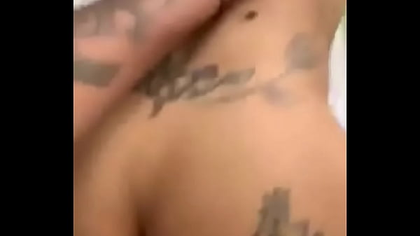 Light Skin with nice ass takes it doggy
