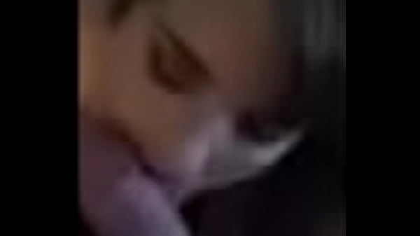 Nonton Wife Sucks My Dick While I Film For Hubby thumbnail