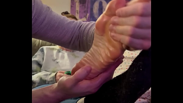 Nonton This Twitch Gamer Chick Has Some Of The Best Looking Soles On The Internet! (part 2) Hd Preview thumbnail