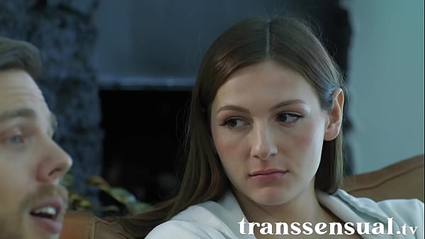 My teen stepsister wants to try her stepbrother'_s cock