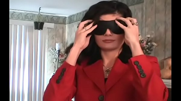 Nonton Fastened Slut Gets Spanked Hard thumbnail