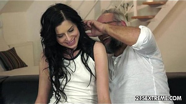 Nonton Forever Young thumbnail