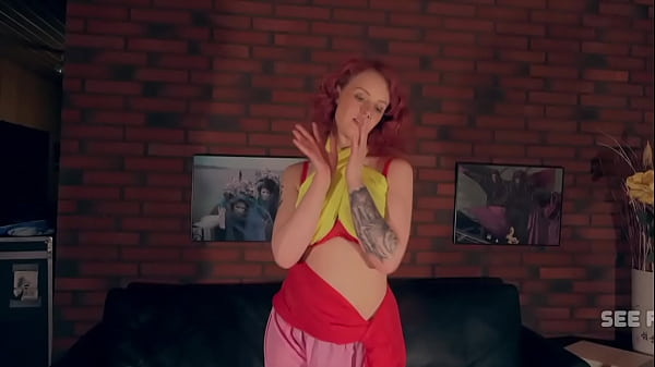 Nonton Ramming Tight Pussy! She Screams thumbnail