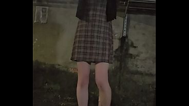 伪娘婷萱户外放尿合集 