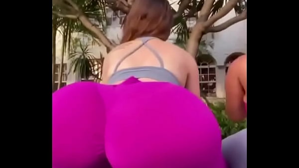 Nalgotas negra y g&uuml_era