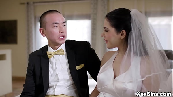 Valentina Nappi Just Reeks Of Sex! thumbnail