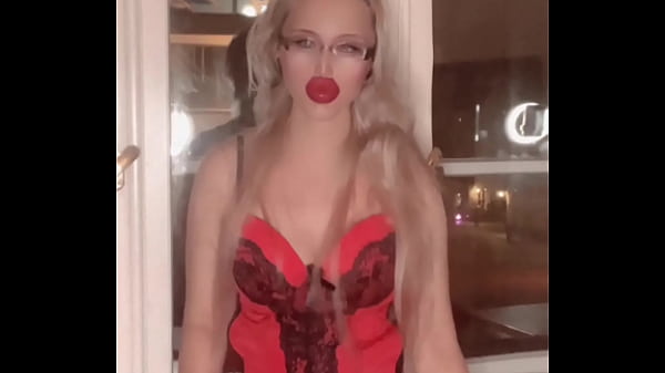 Nonton Ответ хейтерам thumbnail