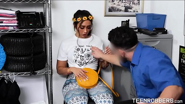 Hot Body Move Good In Officer's Dick - Teenrobbers.com thumbnail