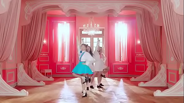 Ca71234stl423e I6n 134worship1245p123ed G1irl Lo1234o2na C31234ute thumbnail