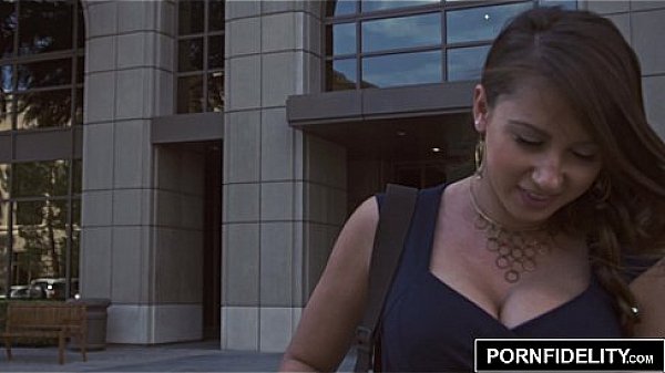 Nonton Pornfidelity Ivy Rose Titty Fucked And Facialed thumbnail