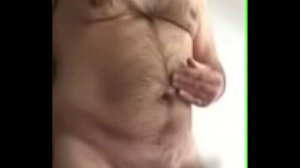 Maduro Peludo Se Masturbando thumbnail