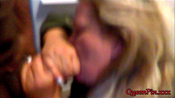 Nonton Blowjob Gets Better Dog Barks Louder thumbnail